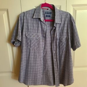 Men short sleeve button shirt